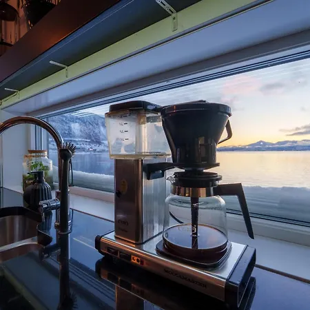 Apartamento By The Sea And Mountains *